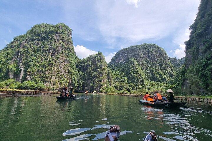 Private Ninh Binh Day Tour Mua Cave and Trang An Grottoes