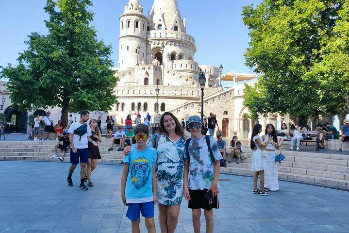 Private Buda Castle and Jewish Heritage tour by car