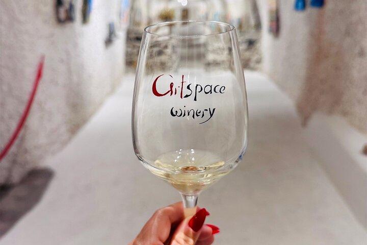 The Art of Wine - A Real taste of Santorini