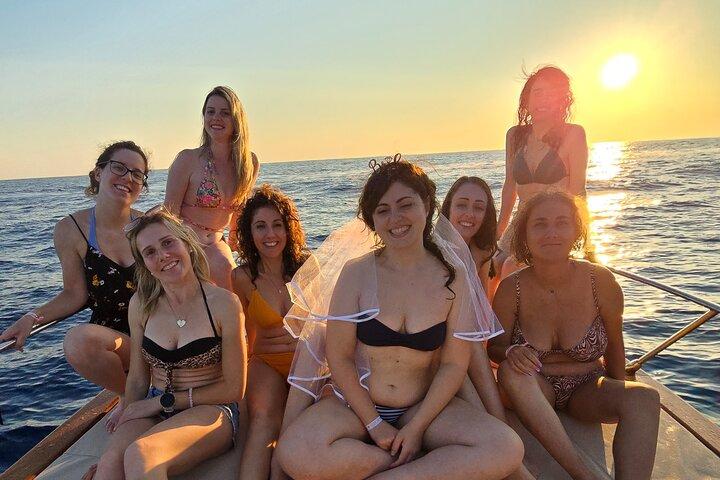 Sunset Boat Tour and Cinque Terre Aperitif from Monterosso