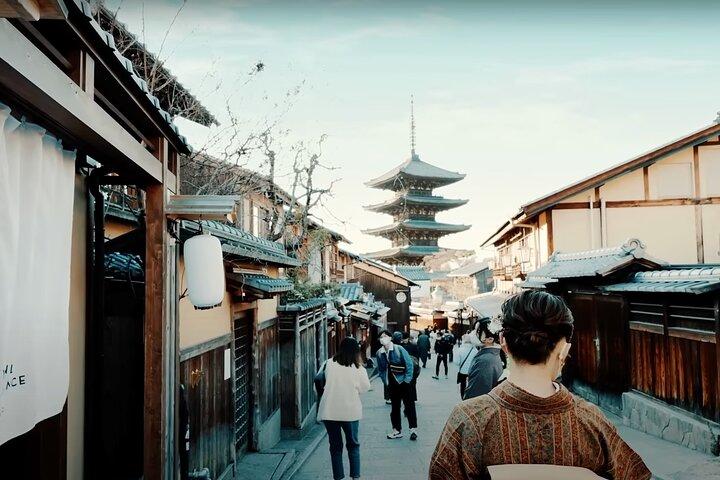 Kyoto Walking Tour Gion, Ninenzaka and Kiyomizudera Temple