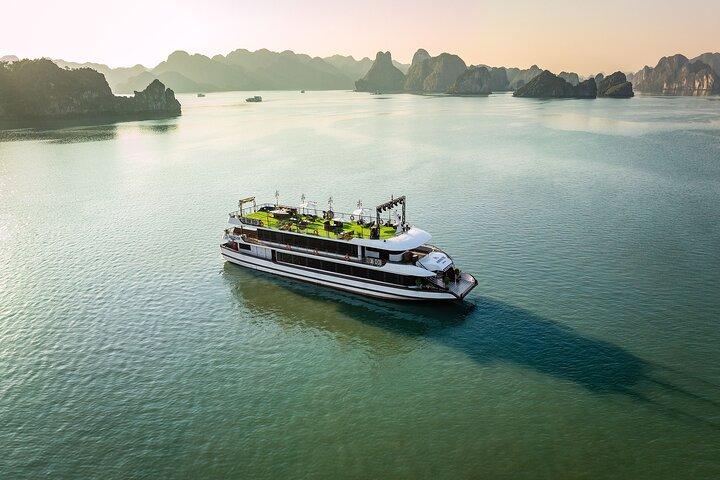 From Halong Harbor: 5-Star Ambrose Luxury Cruise in Ha Long Bay