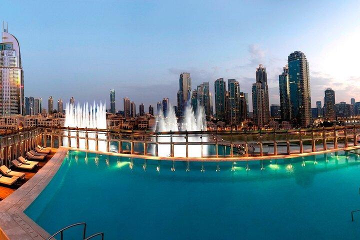 Burj Khalifa At the Top Ticket & Dinner with Dubai Fountain Views