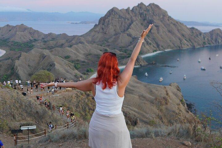 Labuan Bajo 3 Days 2 Nights Sailing Trip in Deluxe Pinisi Boat
