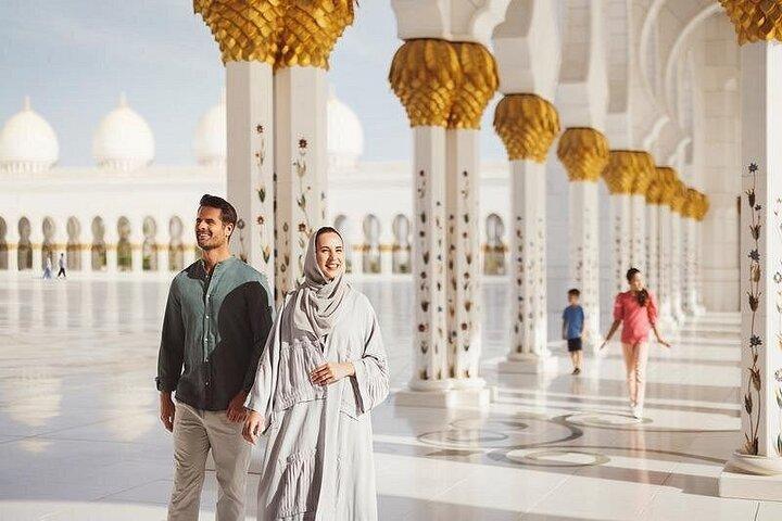 Abu Dhabi Layover Stopover and Transit Tour with Private Transfer