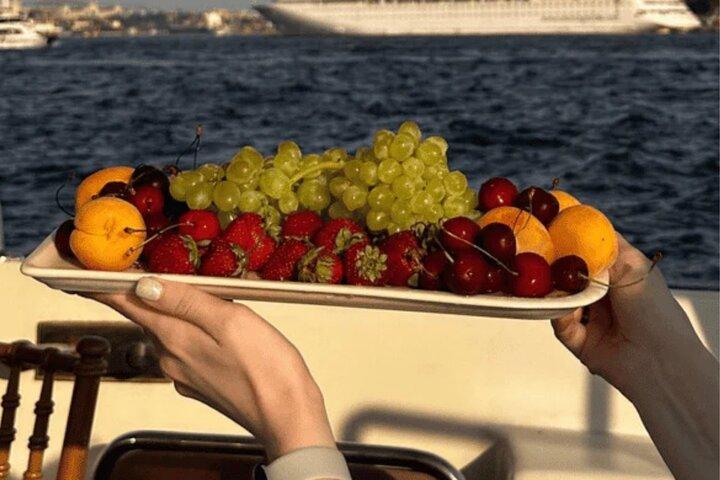 Istanbul Private Luxury Yacht Cruise
