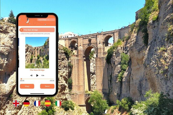 Essential Round : Self-Guided Tour created by local Official Guide