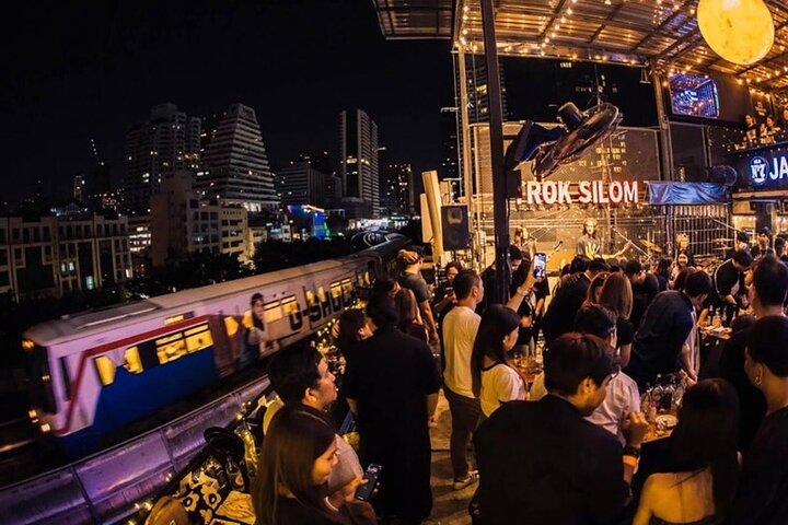 Bangkok LGBTQ+ Nightlife Tour: Drag Show, Patpong & Karaoke