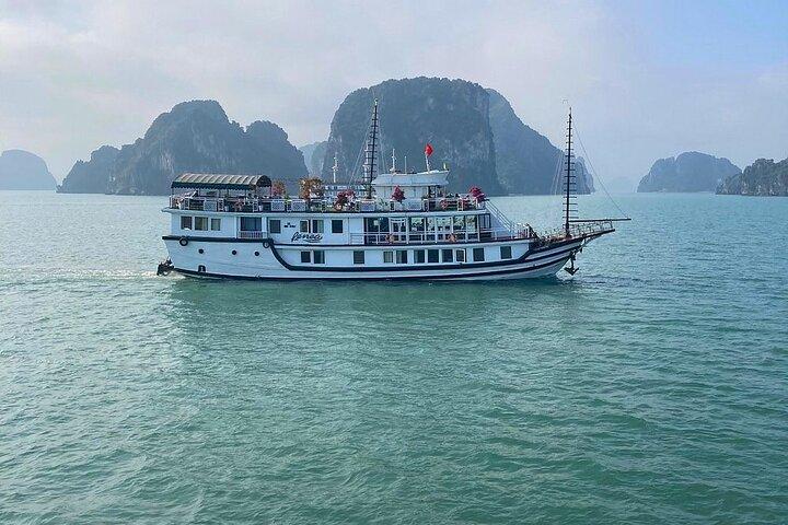 Ninh Binh and Bai Tu Long Cruise 4 Days 3 Nights from Hanoi