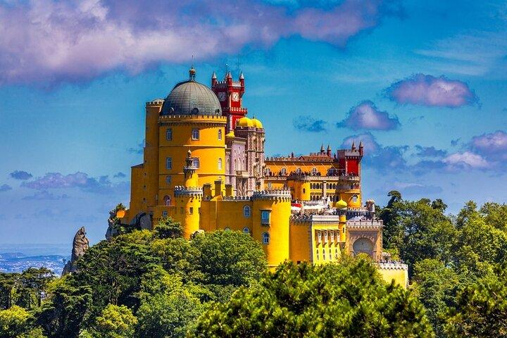 Lisbon Airport Private Transfer to Cascais, Sintra or Estoril