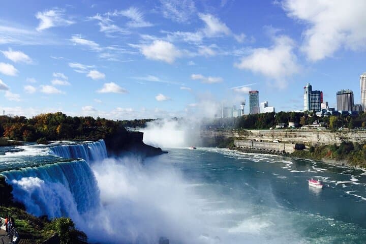 New York City to Niagara Falls Day Trip: Small Group Max 12