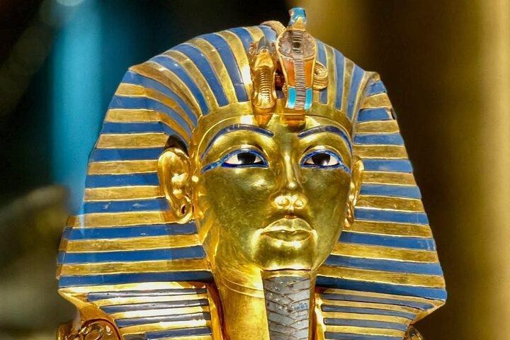 Private-half day tour to GEM ,king Tut gallery,solar boat&lunch