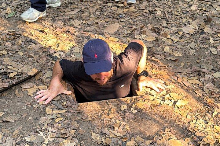 Cu Chi Tunnels and Handicraft Lacquer Workshop Experience Tour