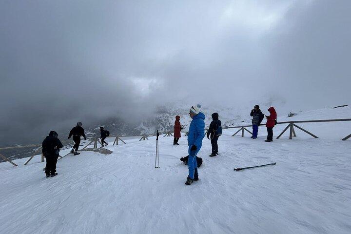 Seven Rila Lakes Guided Hike from Sofia with Lunch and Hot spring