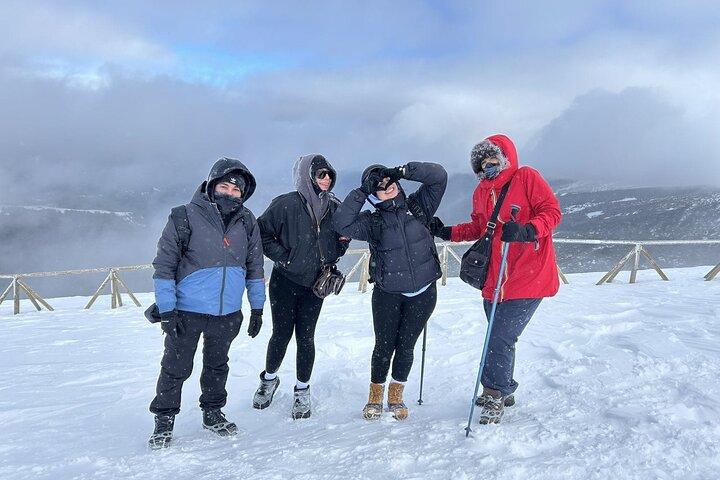 Seven Rila Lakes Guided Hike from Sofia with Lunch and Hot spring