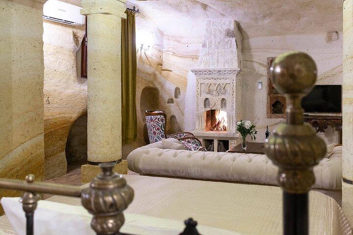 Cappadocia Extended Tour from Istanbul Including Balloon Ride