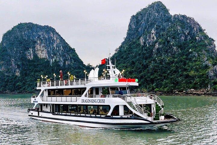 Halong Bay Day Cruise: Kayak, Cave Explore, Local Meal & Party