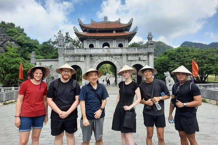 Small-Group Journey from Hanoi to Hoa Lu, Tam Coc & Mua Cave