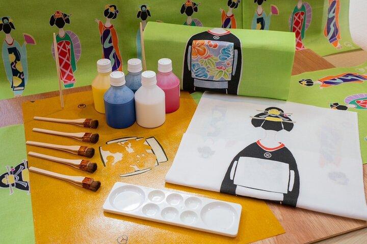 Kyoto: Yuzen Dyeing Workshop with Tenugui Souvenir