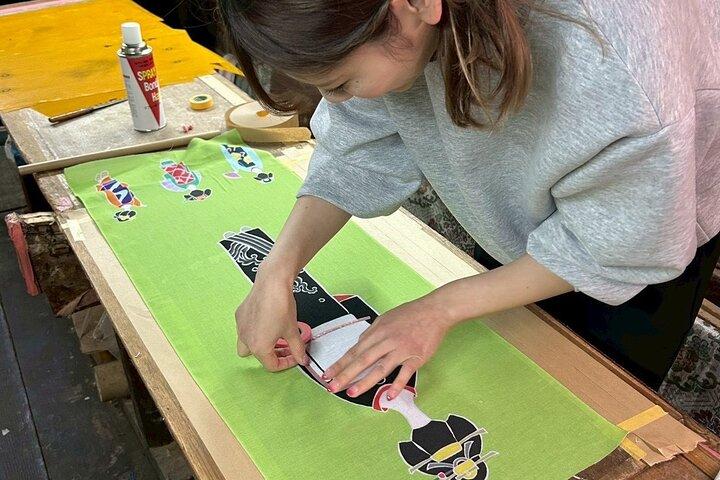 Kyoto: Yuzen Dyeing Workshop with Tenugui Souvenir