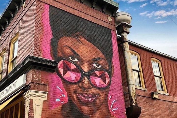 Private Detroit Highlights Tour | Up to 14 Guests