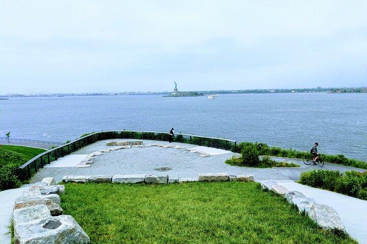 Governor's Island Ticket and Ferry with Self-Guided App