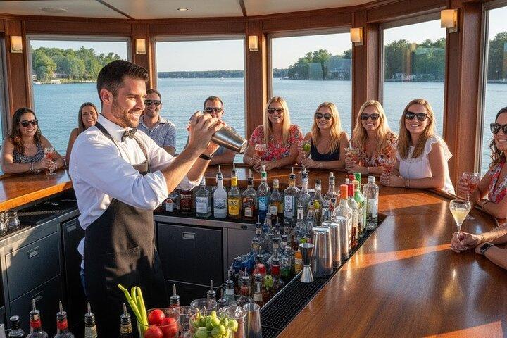 Boats and Burgers Cruise on Lake Minnetonka