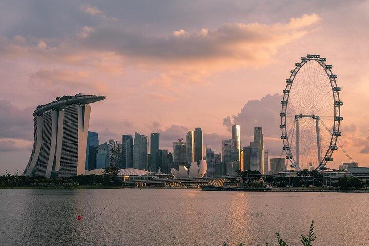 Food and Architecture Tour in Singapore