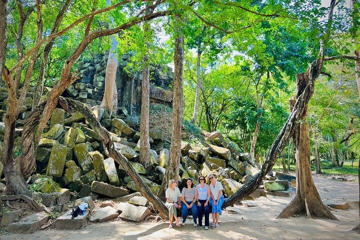 Siem Reap airport and Beng Mealea temple tour