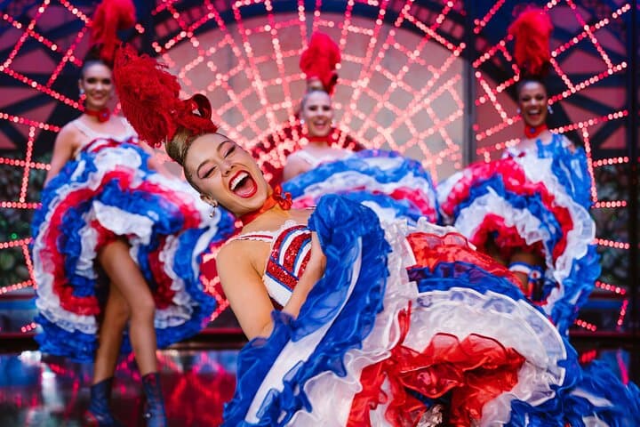 Eiffel Tower Dinner, Sightseeing Cruise and Moulin Rouge Show