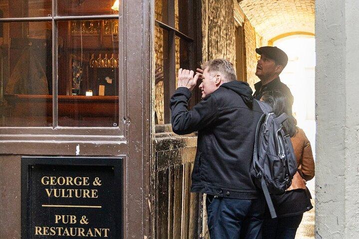 London's Hidden Gems and Secret History Private Guided Tour
