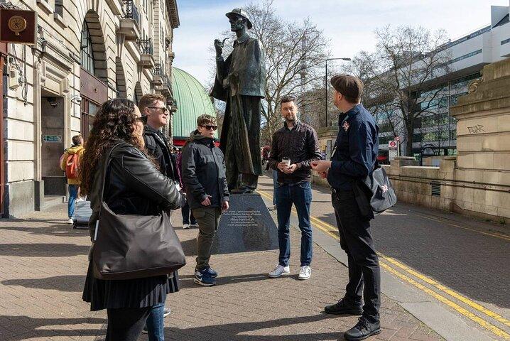 Sherlock Holmes Private Guided Tour - BBC Series & Traditional Locations