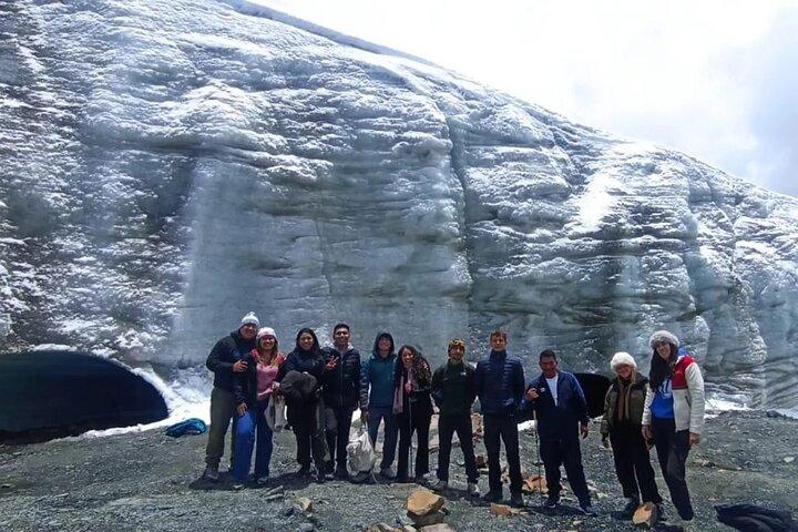 Quelccaya Suyuparina Glacier and Sibinacocha Lagoon Day Tour