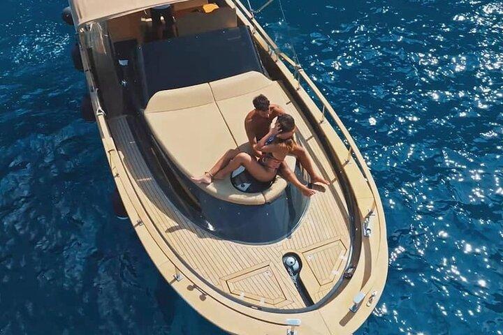 Luxury Amalfi Coast Boat Tour with Swim & Prosecco – Small Group