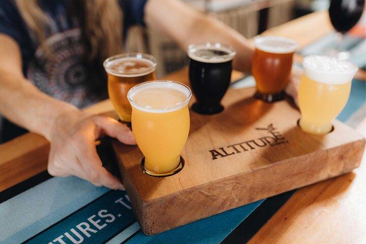 Queenstown: Afternoon Wine & Beer Tour with Platters