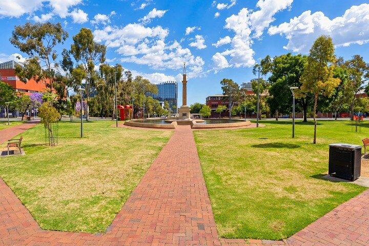 Adelaide City Highlights Self Guided Walking Tour