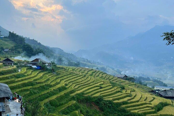 Private 2-Day Sapa Adventure by Car with Homestay
