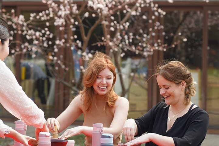 Tokyo Cherry Blossom Matcha Experience in Yoyogi Park (Shibuya)