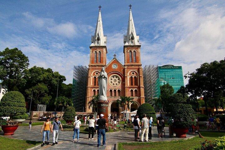 Private Ho Chi Minh City & Cu Chi Tunnels Experience