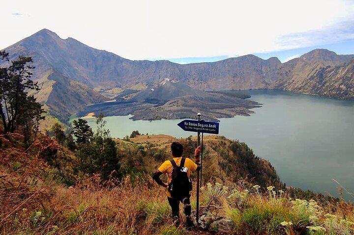 One Day Mount Rinjani Trek to Senaru Crater Rim