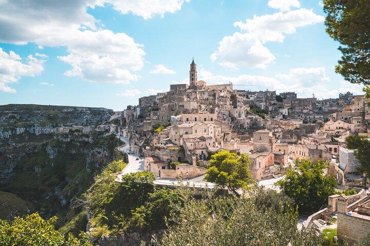 Castel del Monte & Matera: Private Tour from Bari or Matera