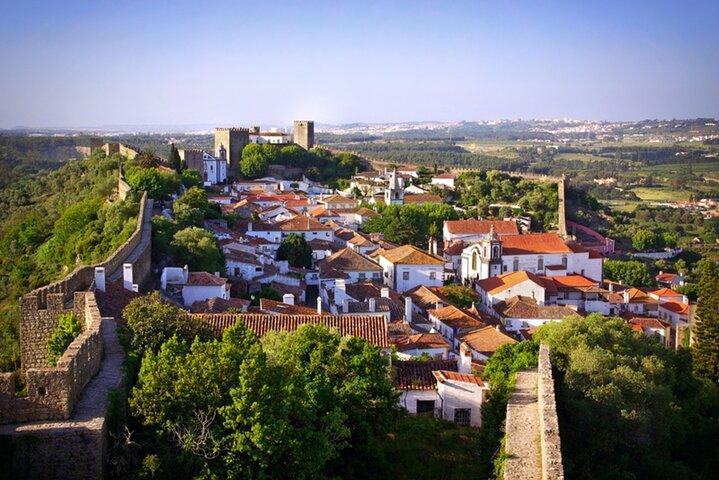 Private Guided Tour from Lisbon: Nazaré & Óbidos