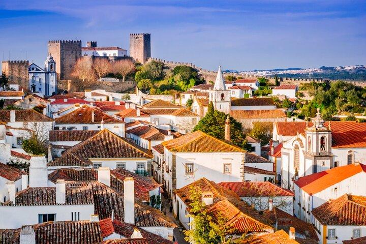 Private Guided Tour from Lisbon: Nazaré & Óbidos