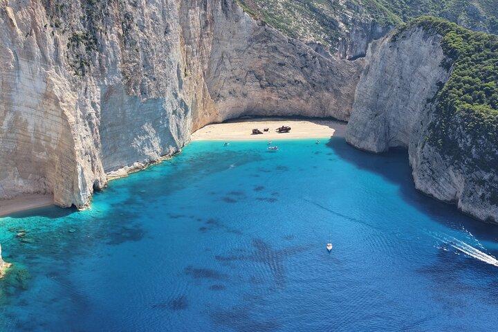 Zakynthos Shipwreck Beach and Blue Caves Boat Tour