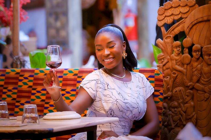Accra Nightlife Tour: Experience Great Vibes & 2 Free drinks
