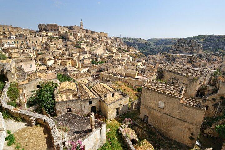 Castel del Monte & Matera: Private Tour from Bari or Matera