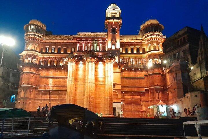 Varanasi Sunset Boat Evening Ganga Aarti and Walking Tour