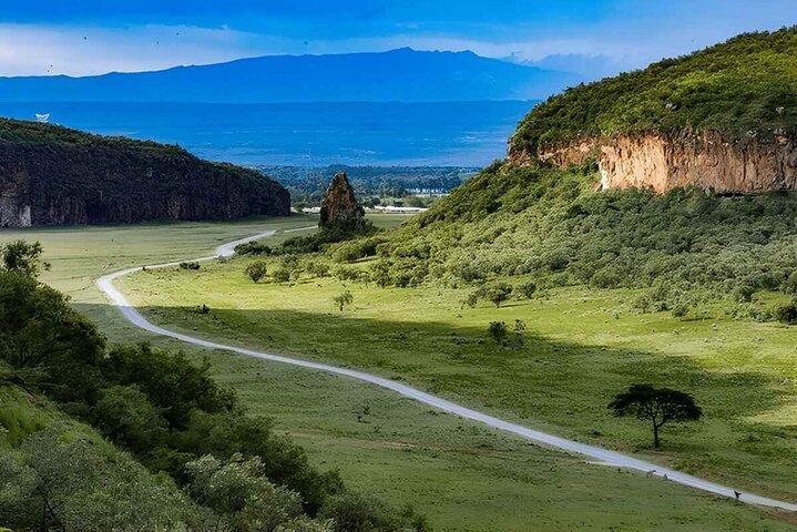 8 Day Trek through Mount Kenya and Hell’s Gate National Park