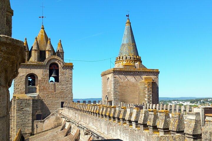 One Way Private Tour Lisbon to Algarve, via Evora and Monsaraz