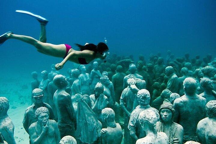 Cancun Speedboat and Snorkeling Tour at Punta Nizuc Reef